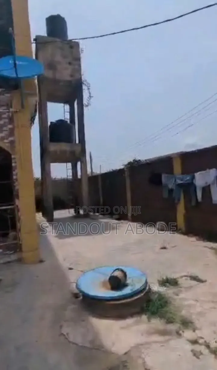 2bdrm Block of Flats in Good Location, Abaranje for sale in Abaranje