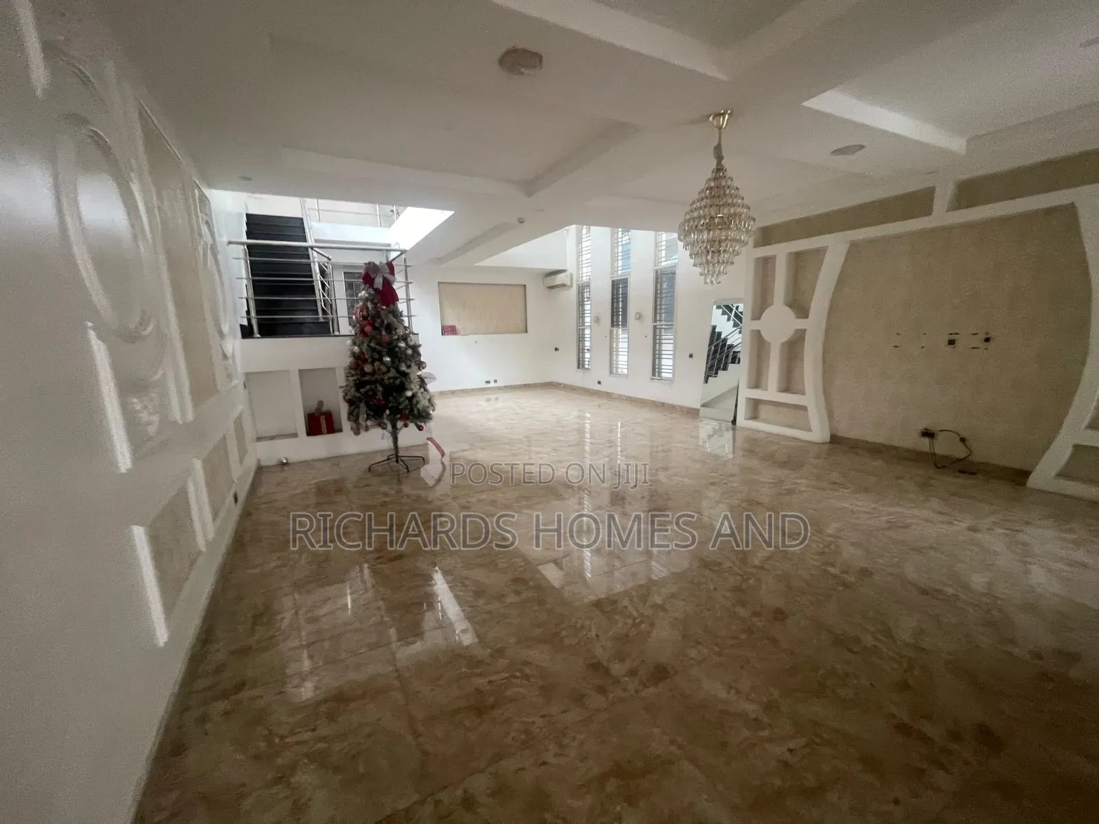 5bdrm Duplex in Banana Island Ikoyi for rent in Banana Island