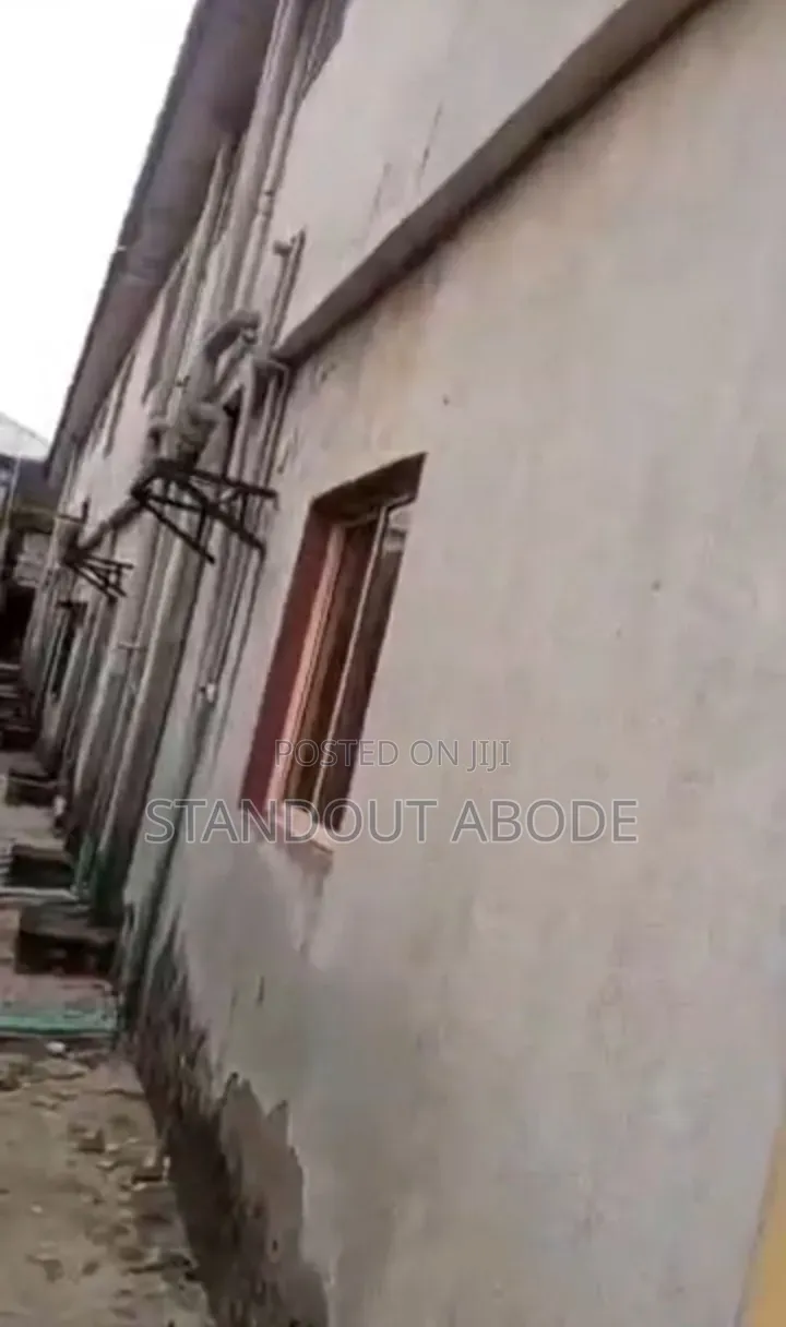 2bdrm Block of Flats in Good Location, Idimu for sale in Idimu