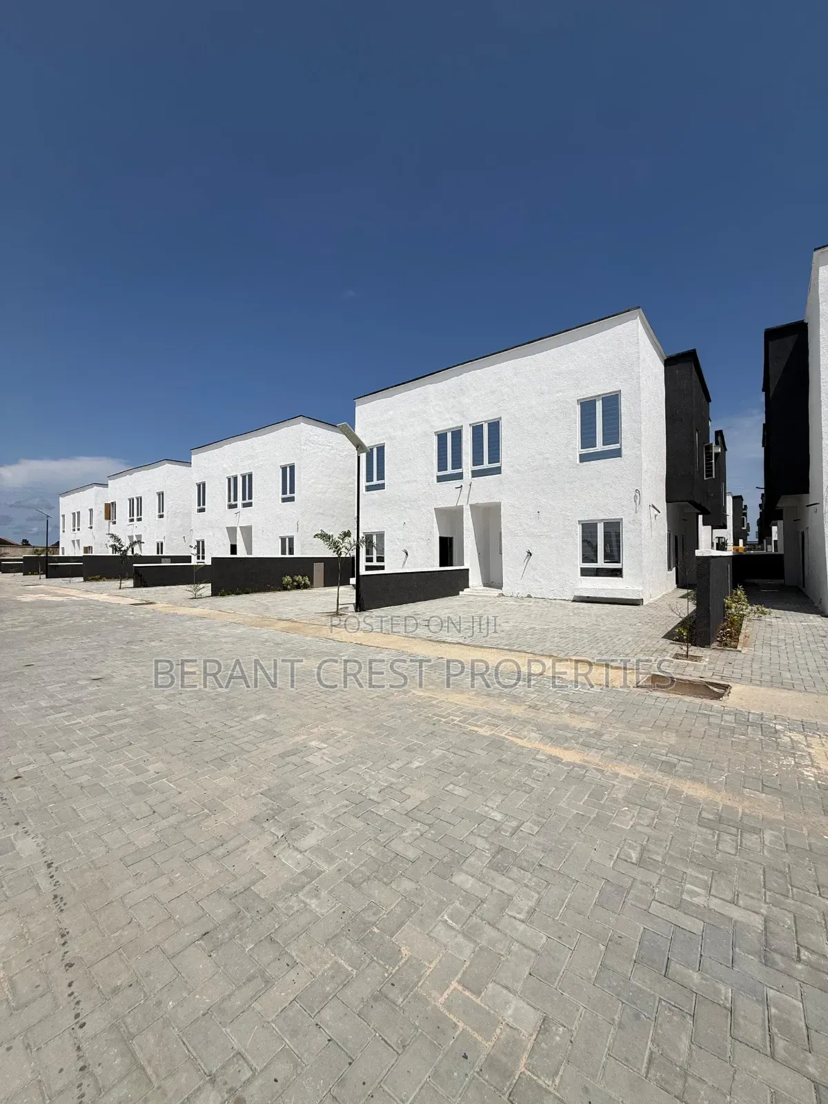 2bdrm Townhouse/Terrace in Idera Scheme, Iberikodo for sale in Iberikodo