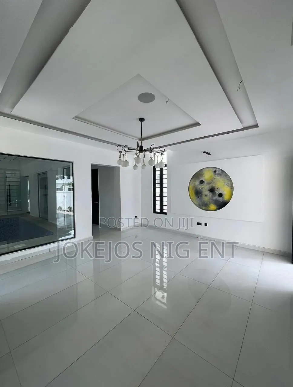 6bdrm Duplex in Chevron Drive for sale in Chevron