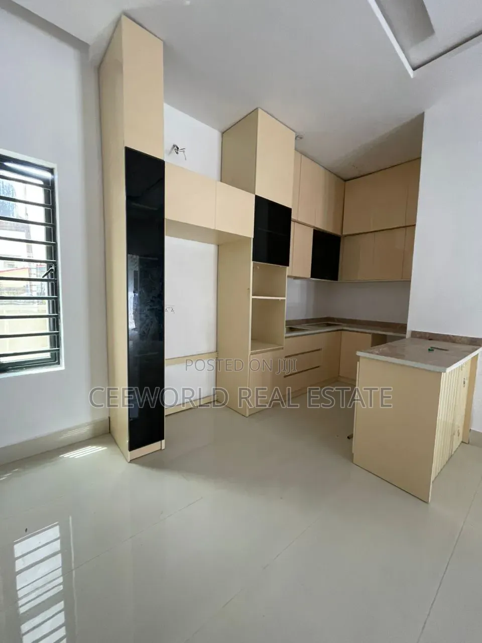2bdrm Block of Flats in Old Bodija Awosika for sale in Bodija