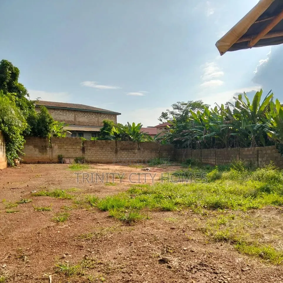 1,300sqm Land for Sale at Lekki Phase 1 in Lekki Phase 1