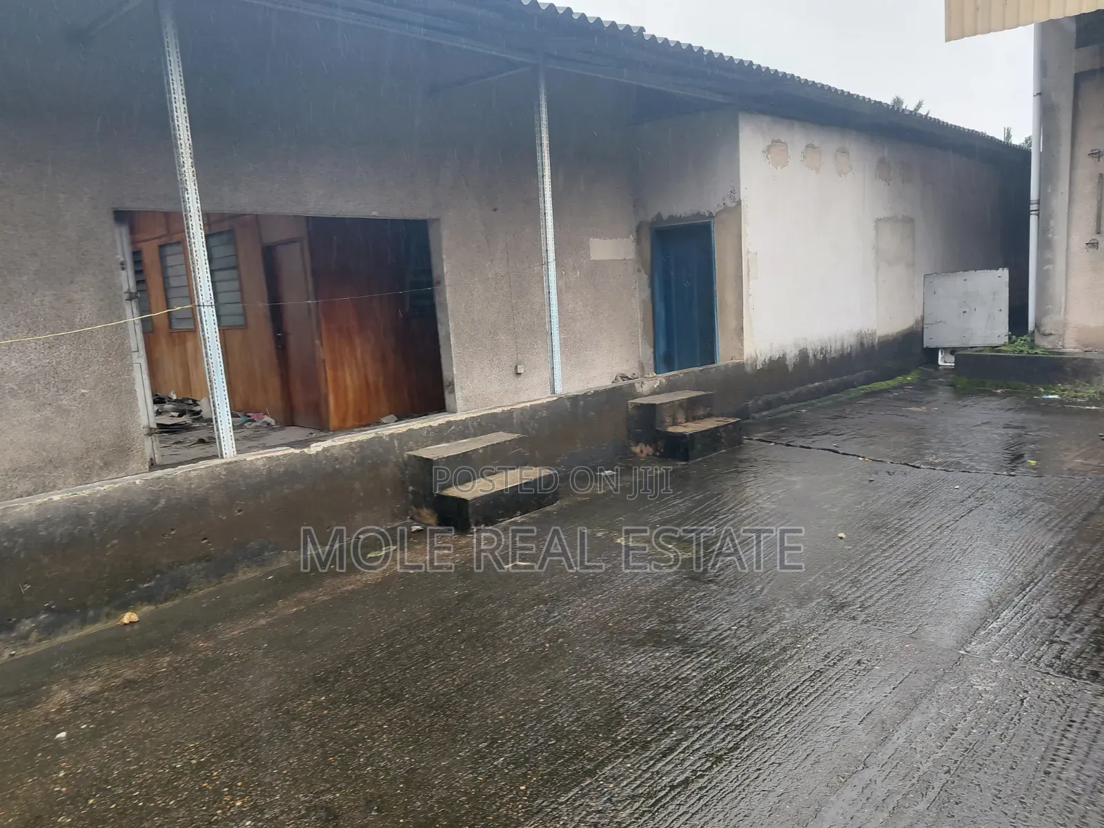 3 Acers (18 Plots) Fenced and Gated Eric More Surulere in Eric Moore