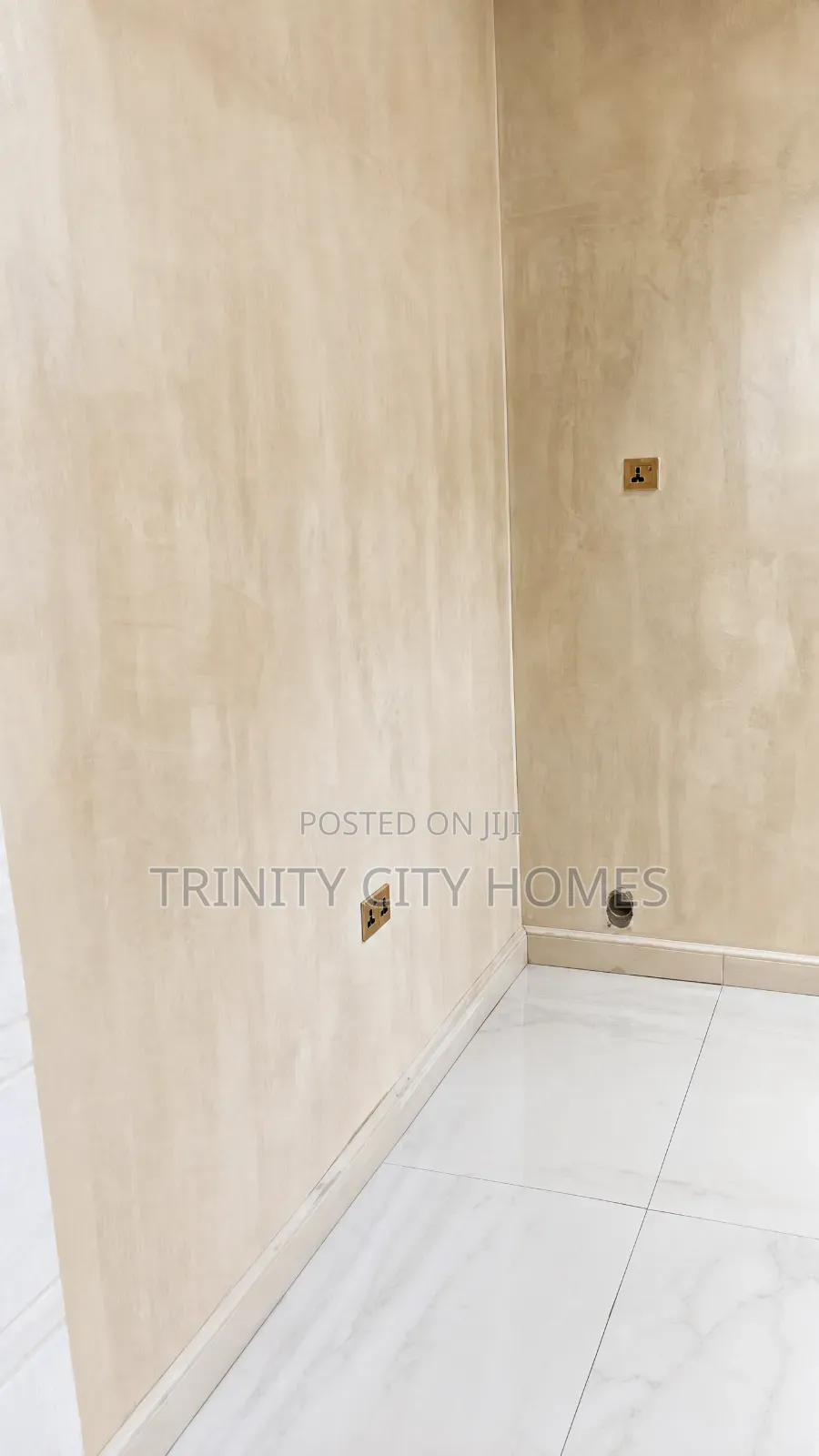5bdrm Duplex in Heritage Estate, Lekki Phase 1 for sale in Lekki Phase 1