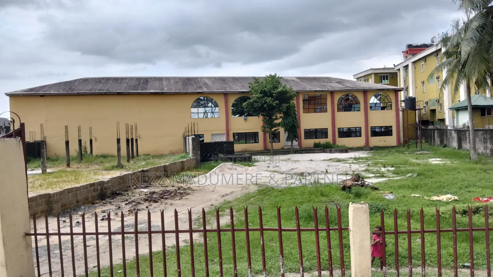 For Sale : A Massive Hall on 6 Plots at Major Stadium Rd, Ph in Rumuomasi