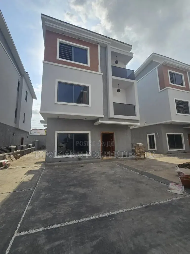 4bdrm Duplex in Shonibare Estate for rent in Shonibare Estate