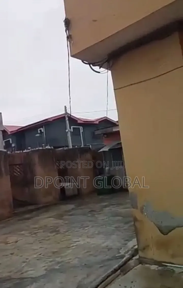 17bdrm Block of Flats in Not Estate, Council for sale in Council