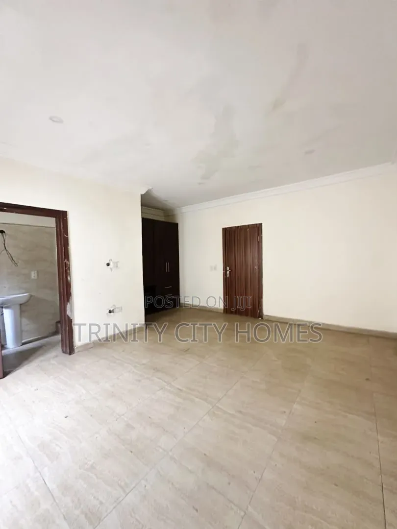 4bdrm Duplex in VGC / Ajah for sale in VGC / Ajah