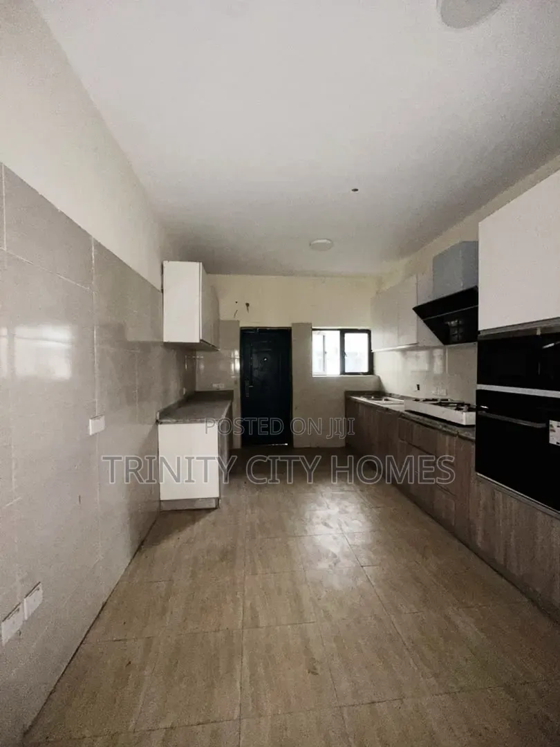 4bdrm Duplex in VGC / Ajah for sale in VGC / Ajah