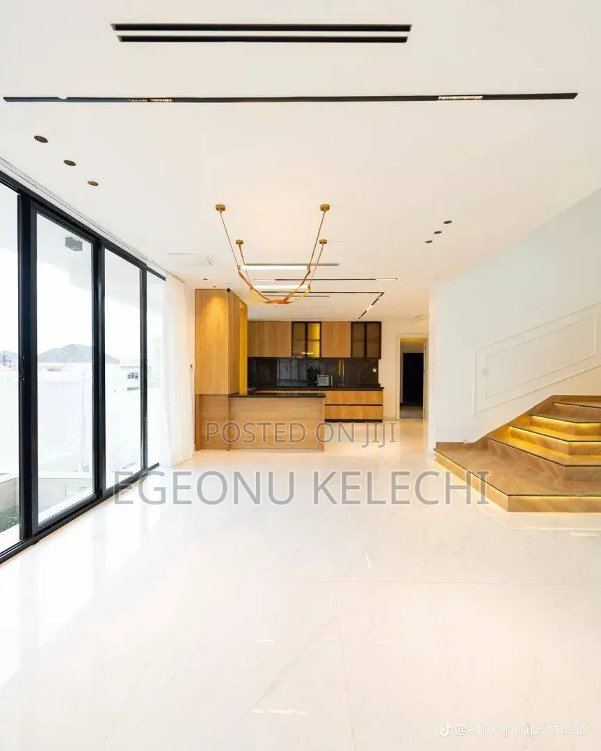 7bdrm Duplex in Guzape District for sale in Guzape District