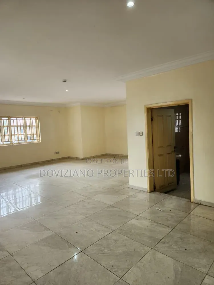 5bdrm Duplex in Parkview Estate for rent in Parkview Estate