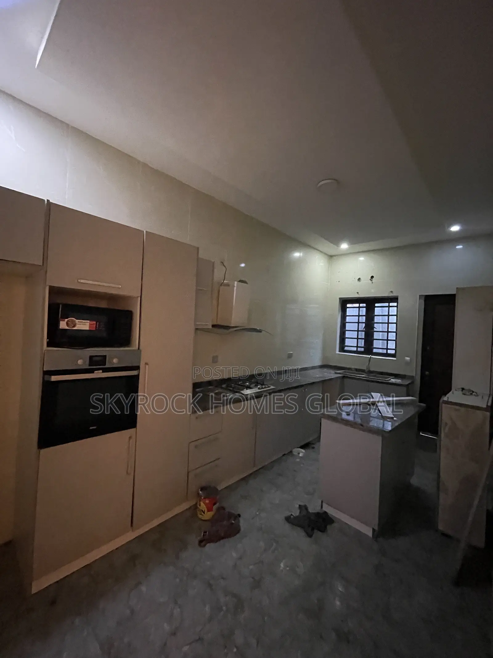 4bdrm Duplex in Ikota for rent in Ikota