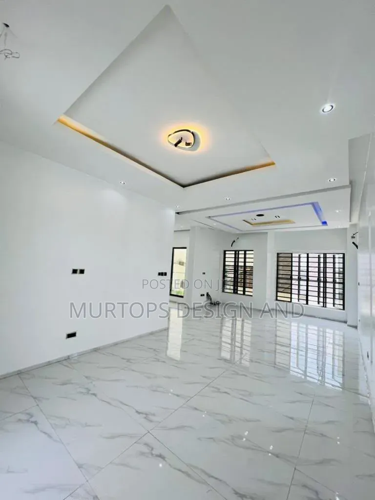 4bdrm Duplex in Lekki Phase 2 for rent in Lekki Phase 2