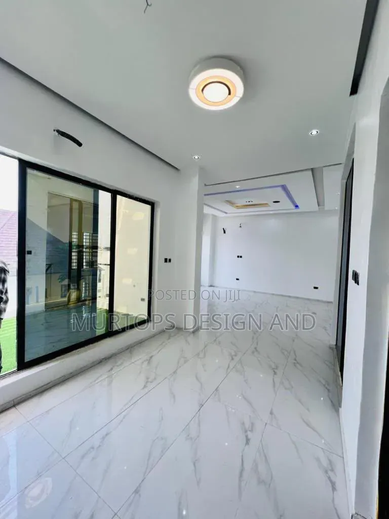 4bdrm Duplex in Lekki Phase 2 for rent in Lekki Phase 2