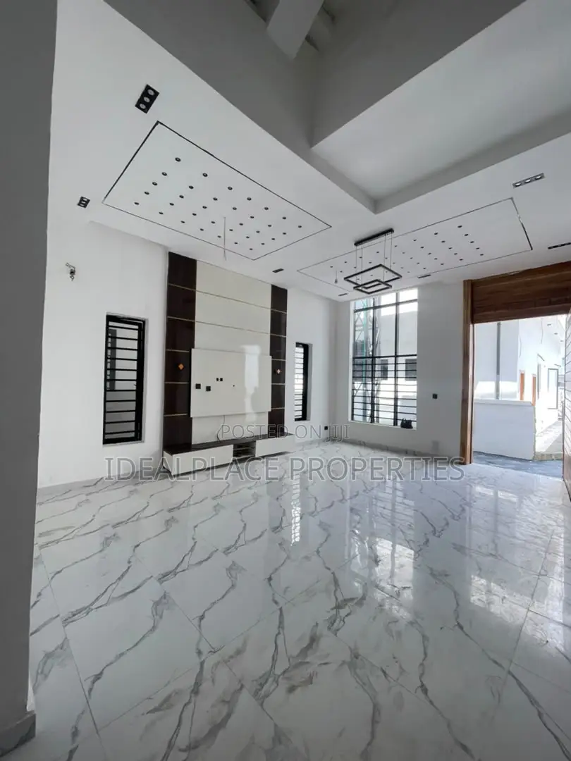 5bdrm Duplex in Lekki Expressway for sale in Lekki Expressway