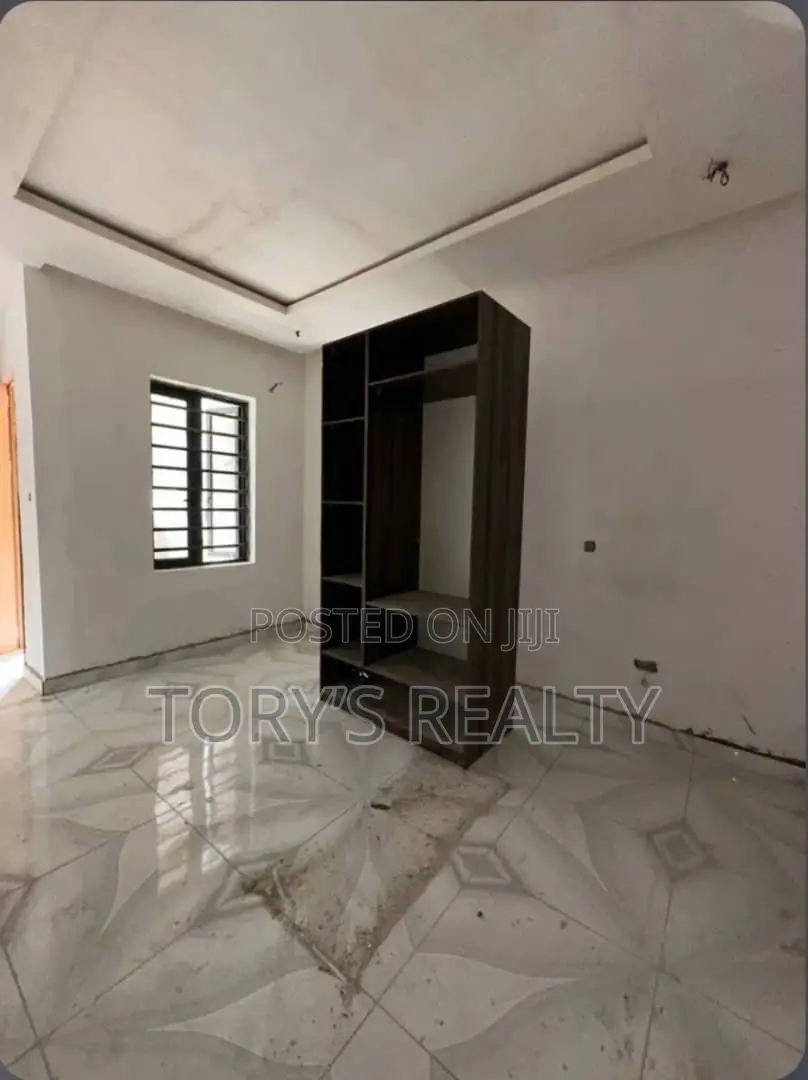 2bdrm Apartment in Lekki Phase 1 for sale in Lekki Phase 1
