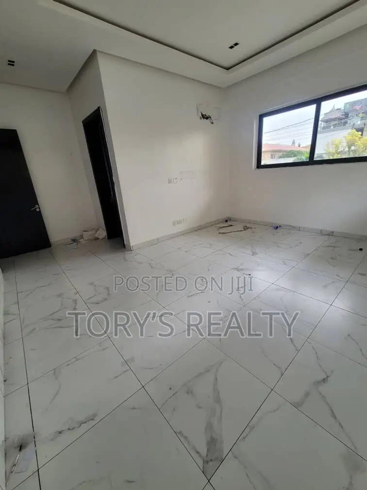 3bdrm Apartment in Lekki Expressway for rent in Lekki Expressway