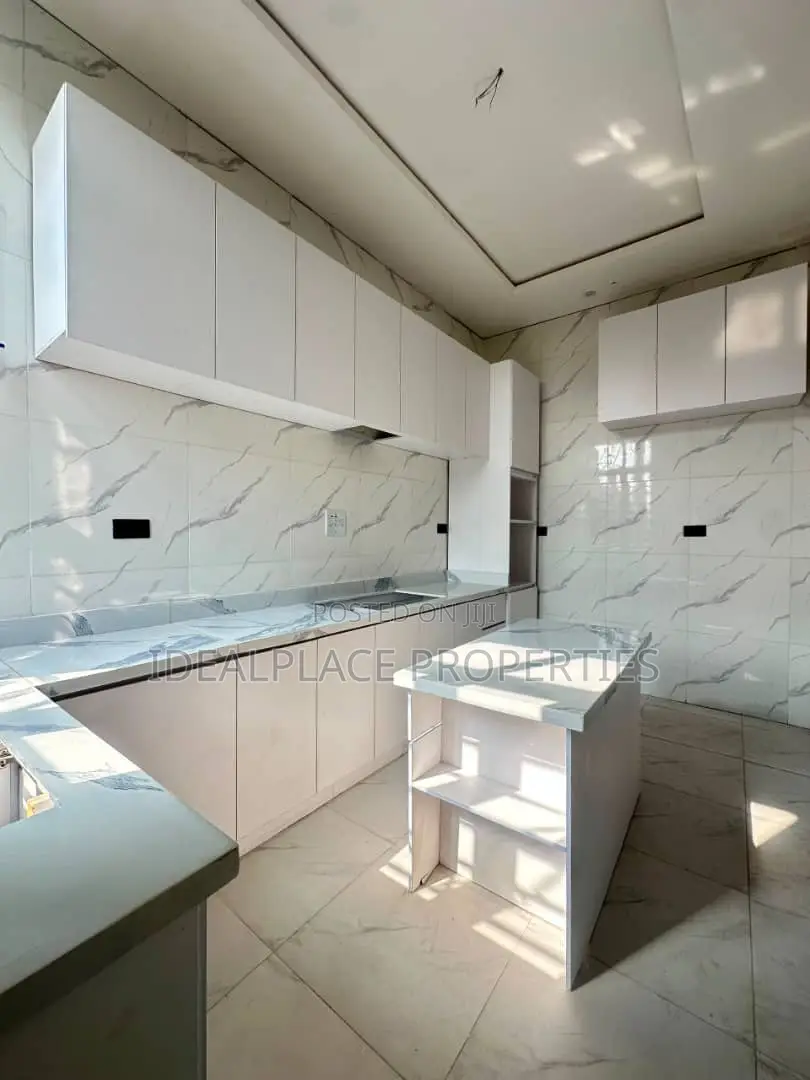 Furnished 3bdrm Duplex in Lekki Expressway for sale in Lekki Expressway