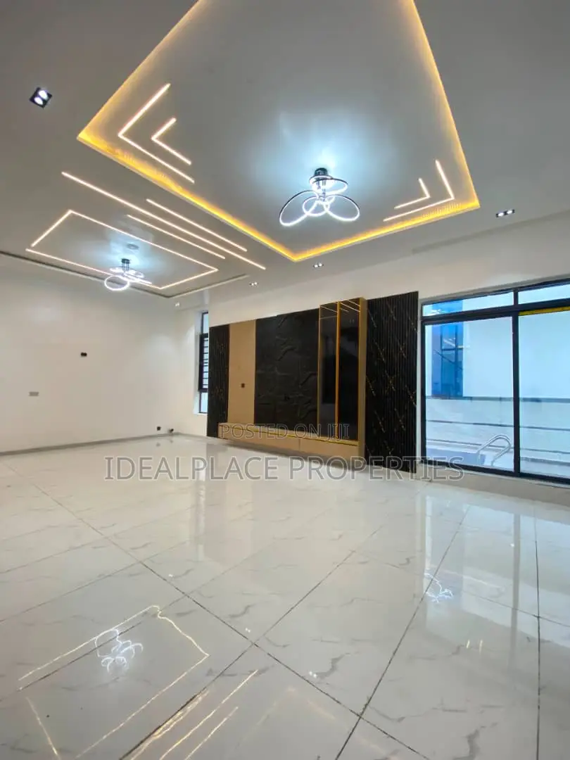 5bdrm Duplex in VGC / Ajah for sale in VGC / Ajah
