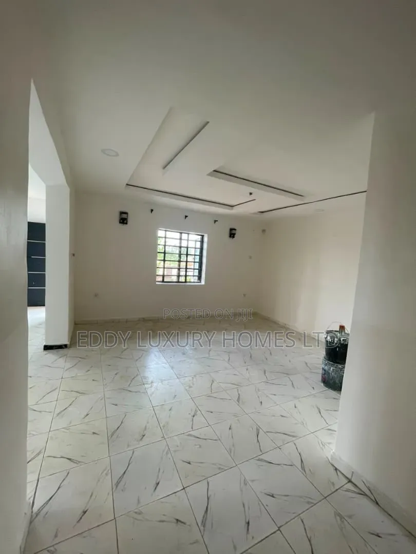 4bdrm Duplex in Shelter Afrique for rent in Uyo