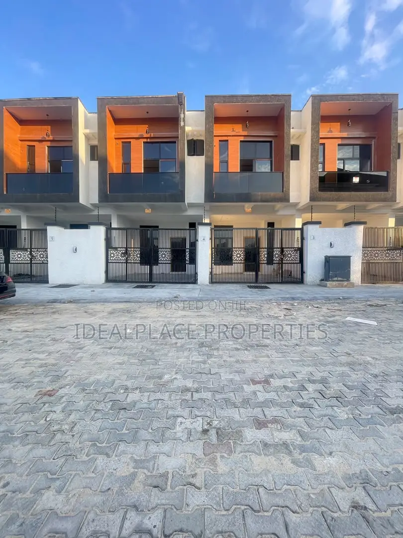 3bdrm Duplex in Abraham Adesanya Estate for sale in Abraham Adesanya Estate