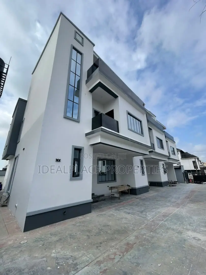4bdrm Duplex in Ikate for sale in Ikate