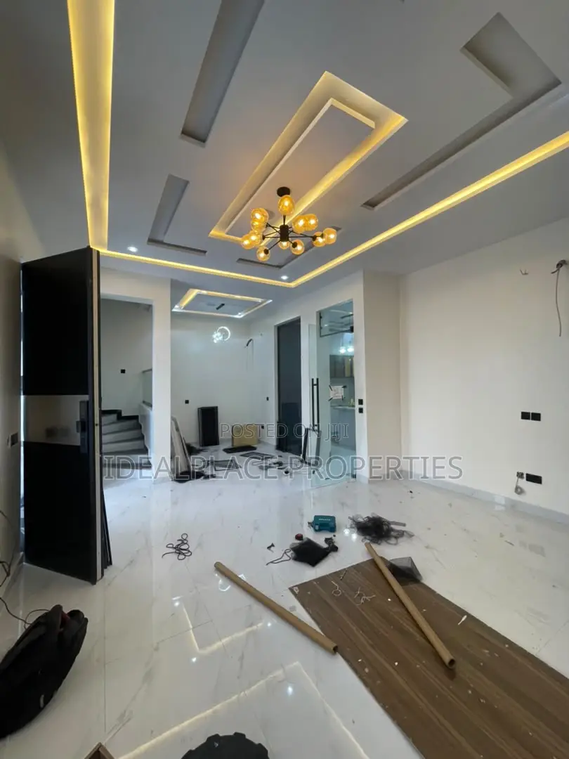 4bdrm Duplex in Ikate for sale in Ikate