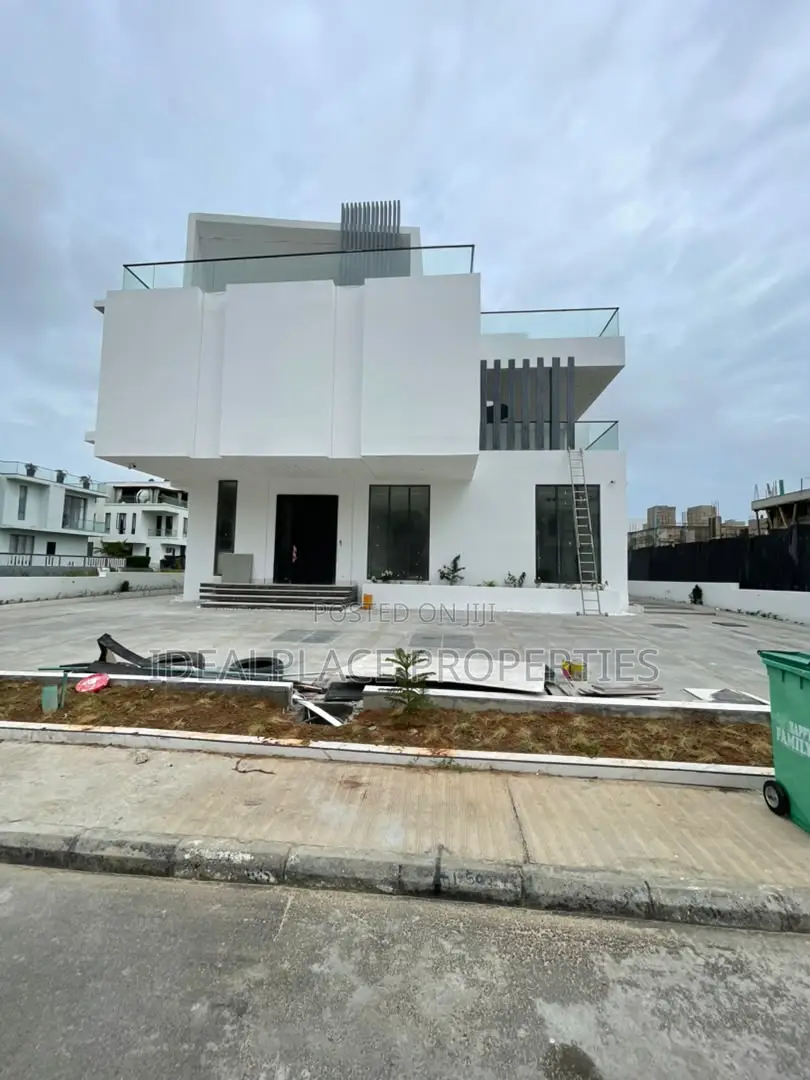 5bdrm Duplex in Cowrie Creek Estate, Ikate for sale in Ikate