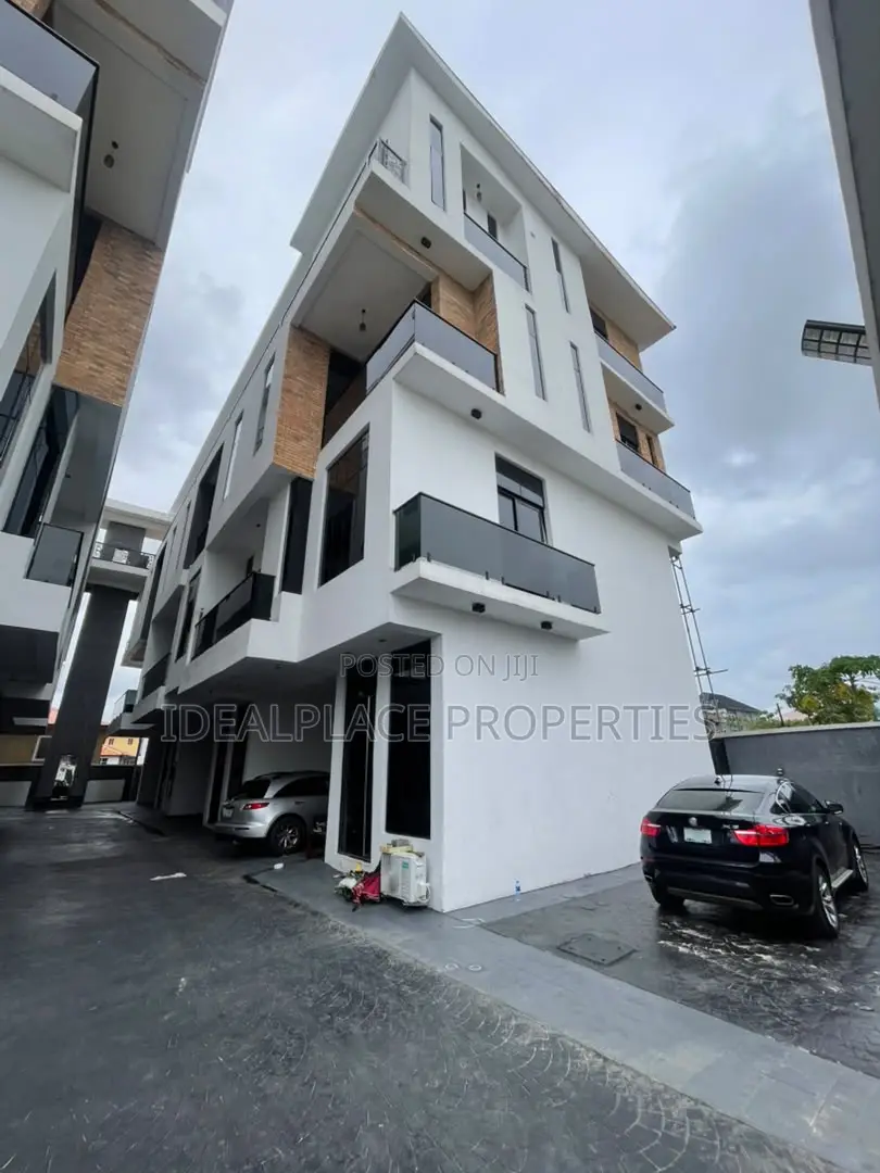 4bdrm Duplex in Chevron for sale in Chevron