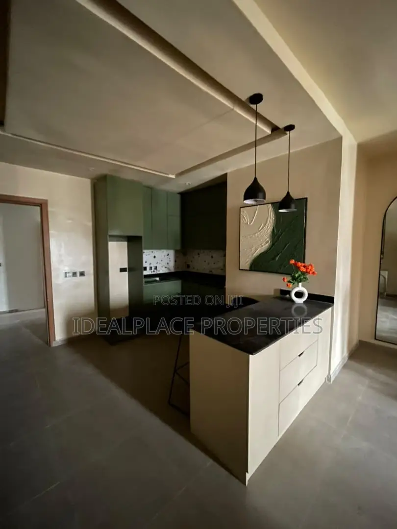 Furnished 1bdrm Apartment in Chevron for sale in Chevron