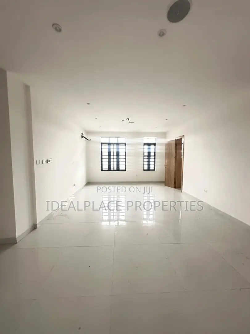 2bdrm Apartment in Ikate for sale in Ikate
