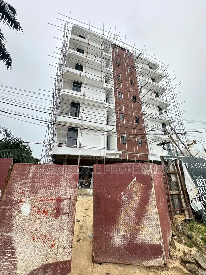 2bdrm Apartment in Saka Tinubu for sale in Saka Tinubu