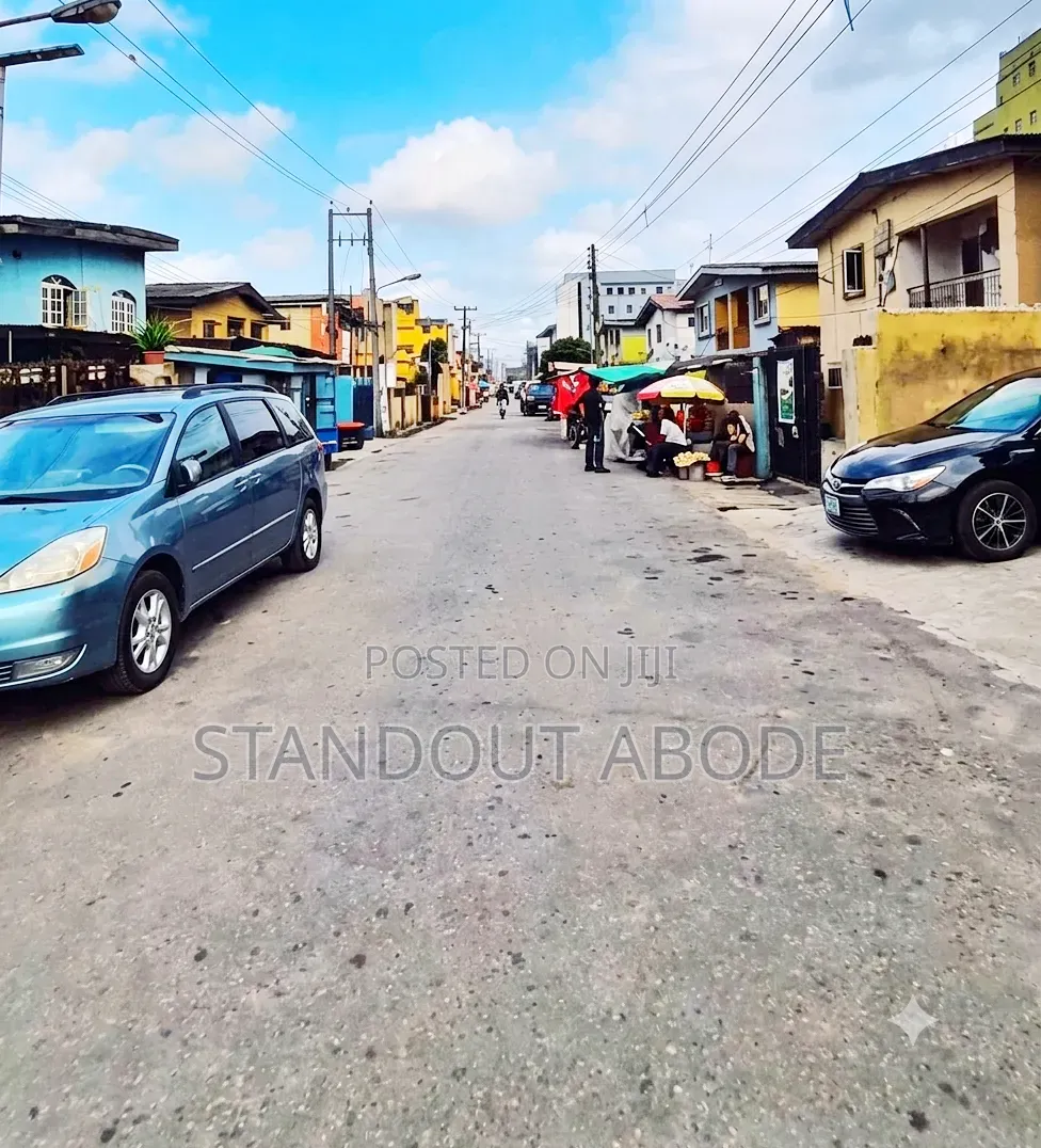 This Building Is Suitable for Hotel, Office Space, Hospital for Sale in Adeniyi Jones