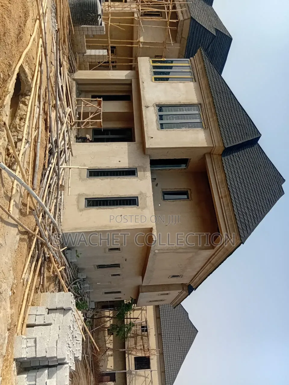 5bdrm Duplex in Sabon Lugbe for sale in Sabon Lugbe