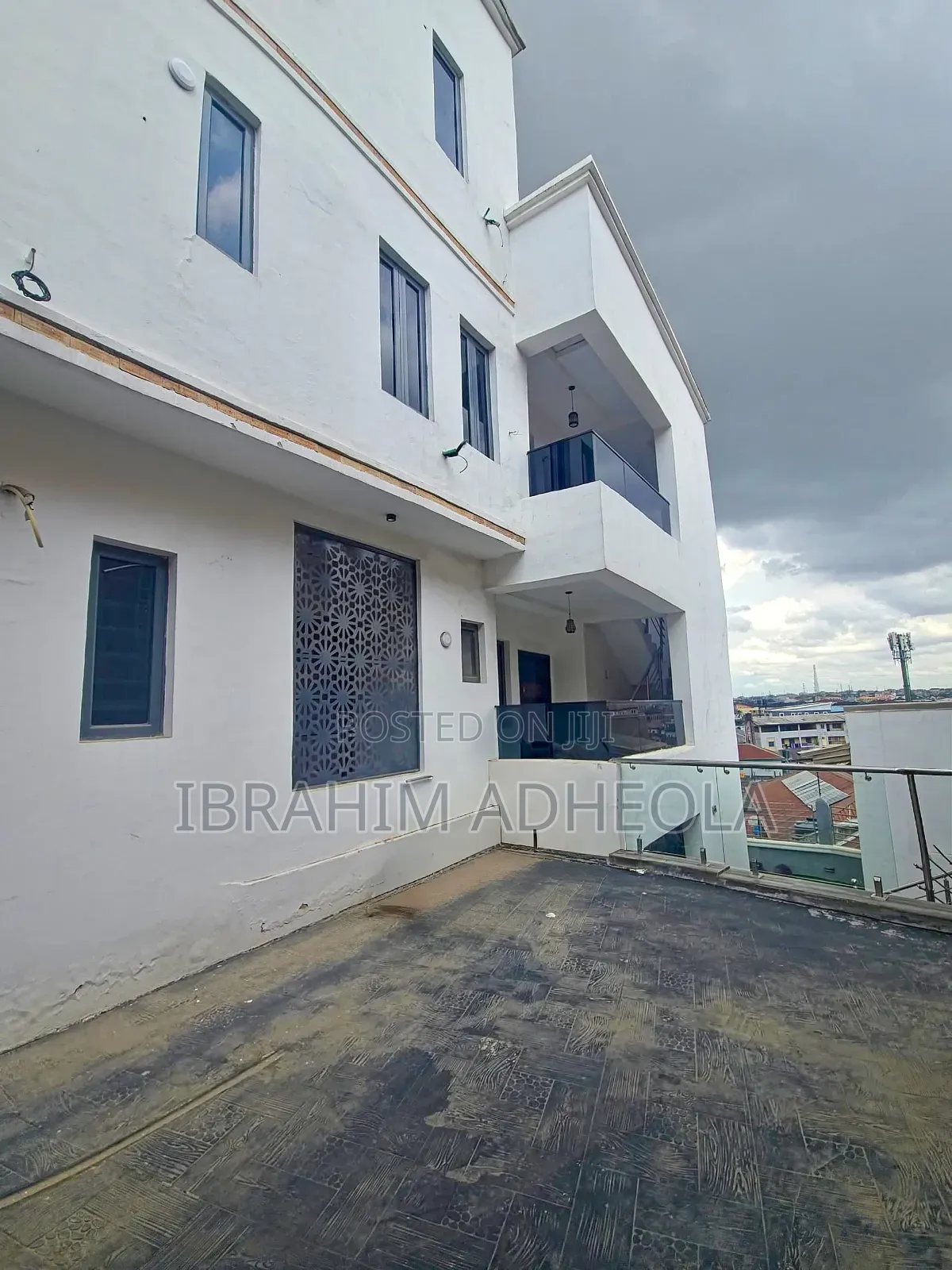 2bdrm Apartment in Ogudu for sale in Ogudu Road