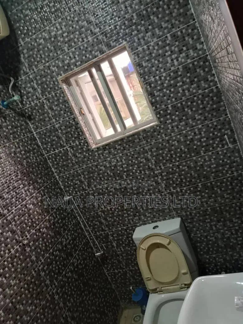 1bdrm Shared Apartment in Agungi for rent in Agungi