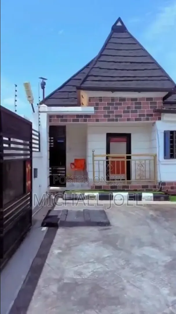 Furnished 3bdrm Bungalow in Auchi for sale in Auchi