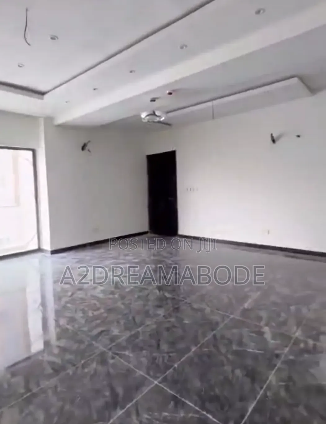 3bdrm Apartment in Yaba, Alagomeji for rent in Alagomeji
