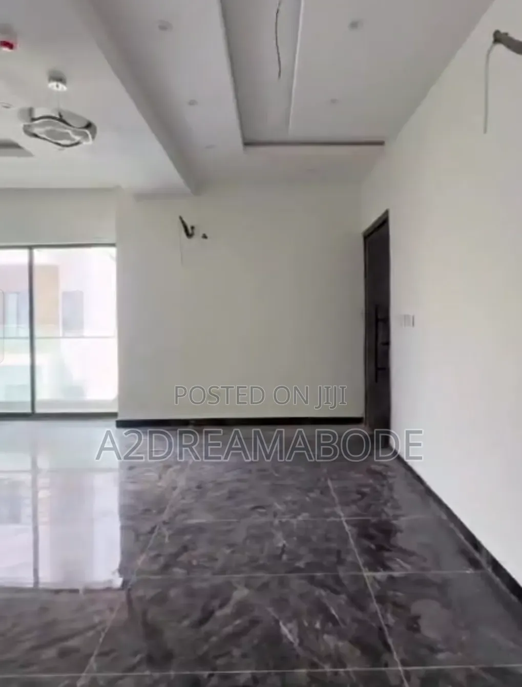 3bdrm Apartment in Yaba, Alagomeji for rent in Alagomeji