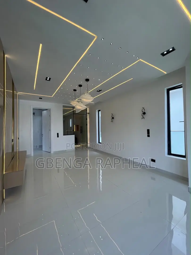 4bdrm Duplex in Ajah for sale in Ajah