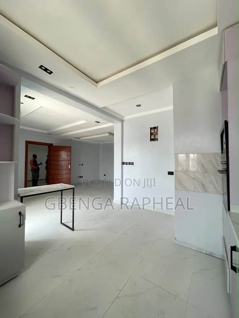 2bdrm Apartment in Ikate for sale in Ikate