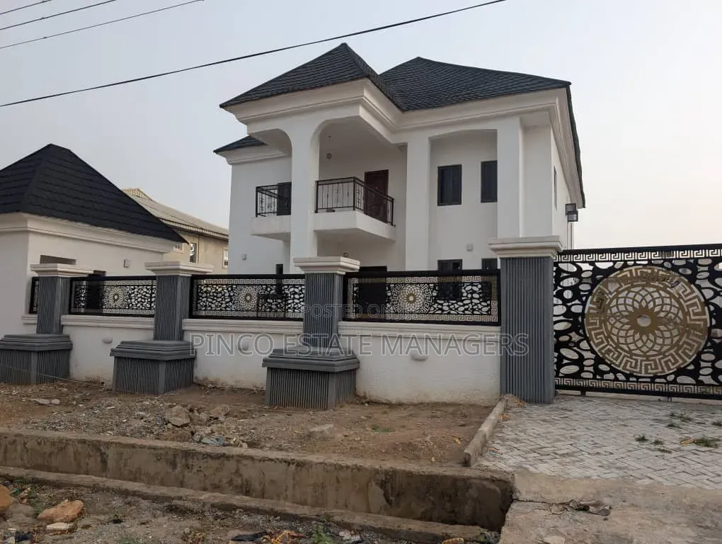 5bdrm Duplex in Efab City Estate, Life Camp for sale in Life Camp