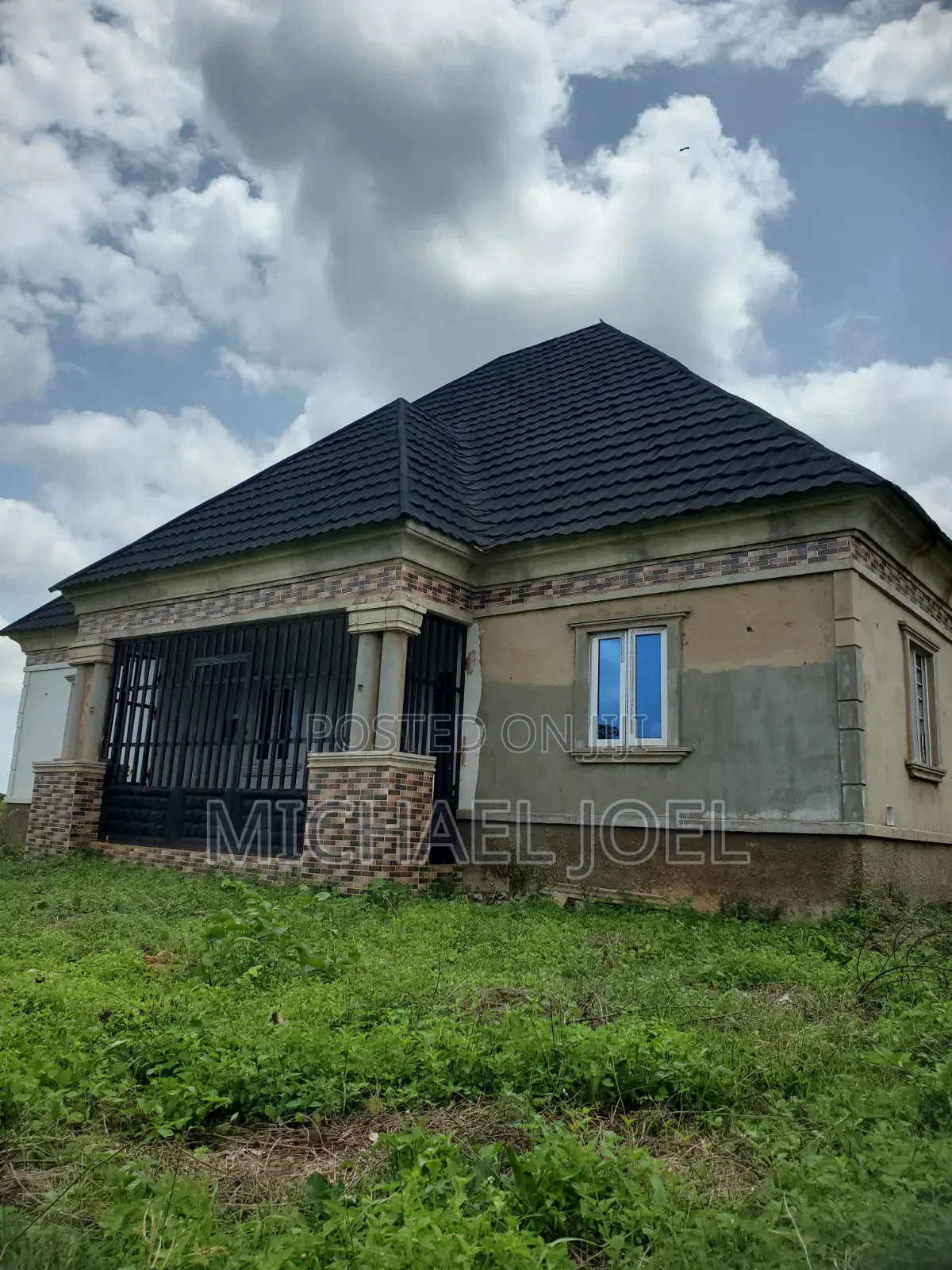 4bdrm Bungalow in Auchi for sale in Auchi