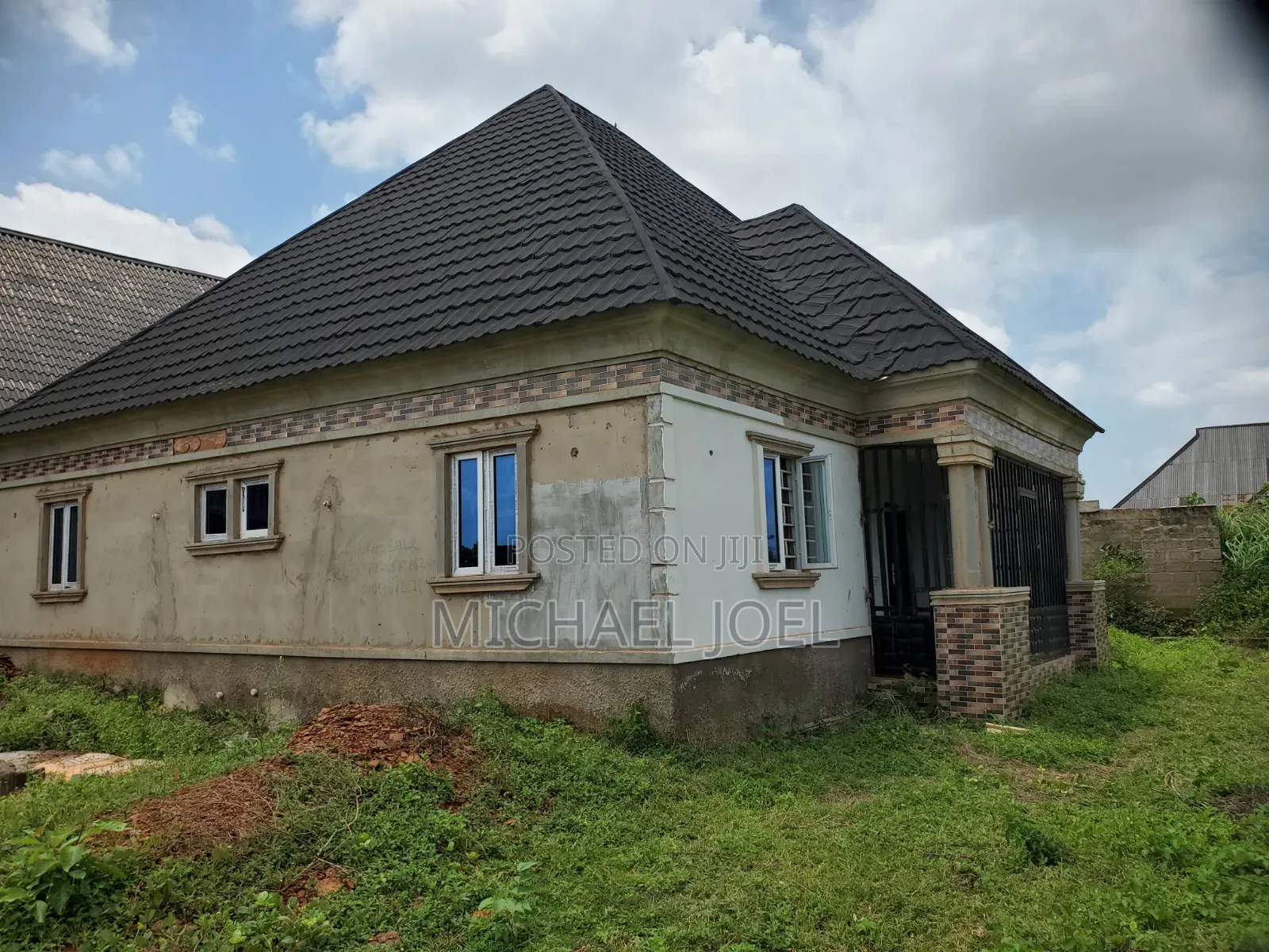 4bdrm Bungalow in Auchi for sale in Auchi
