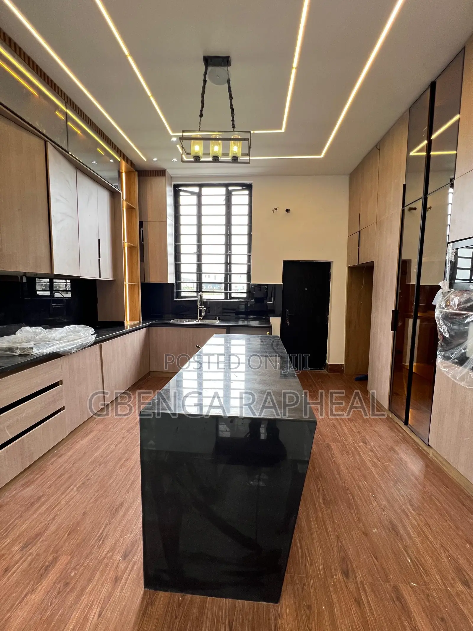 5bdrm Duplex in Ajah for sale in Ajah