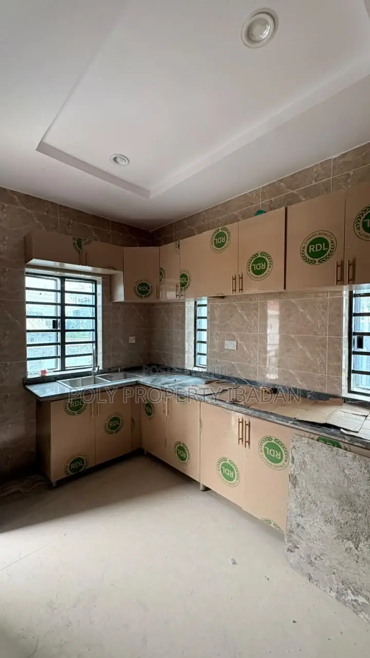 2bdrm Apartment in Kolapo Ishola Gra, Iwo Road for rent in Iwo Road