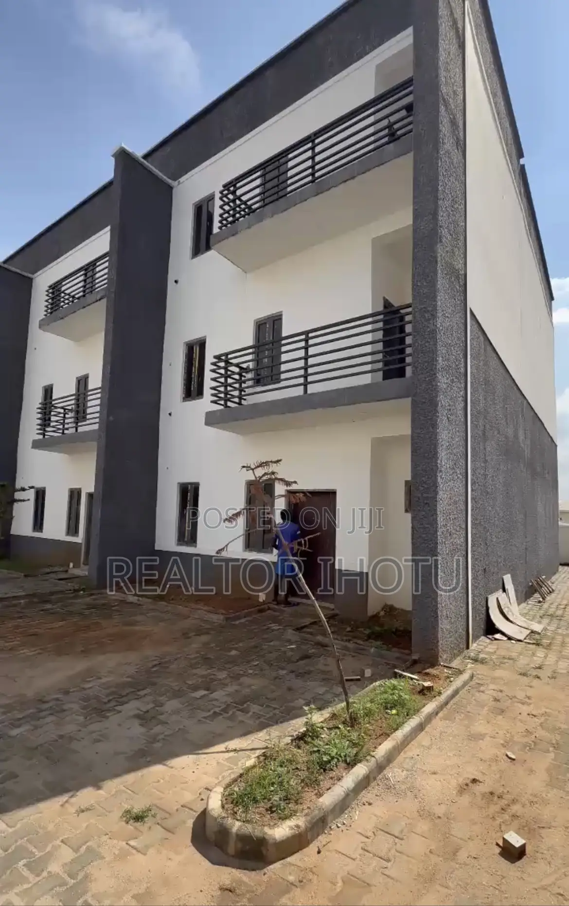 4bdrm Duplex in Jahi for sale in Jahi
