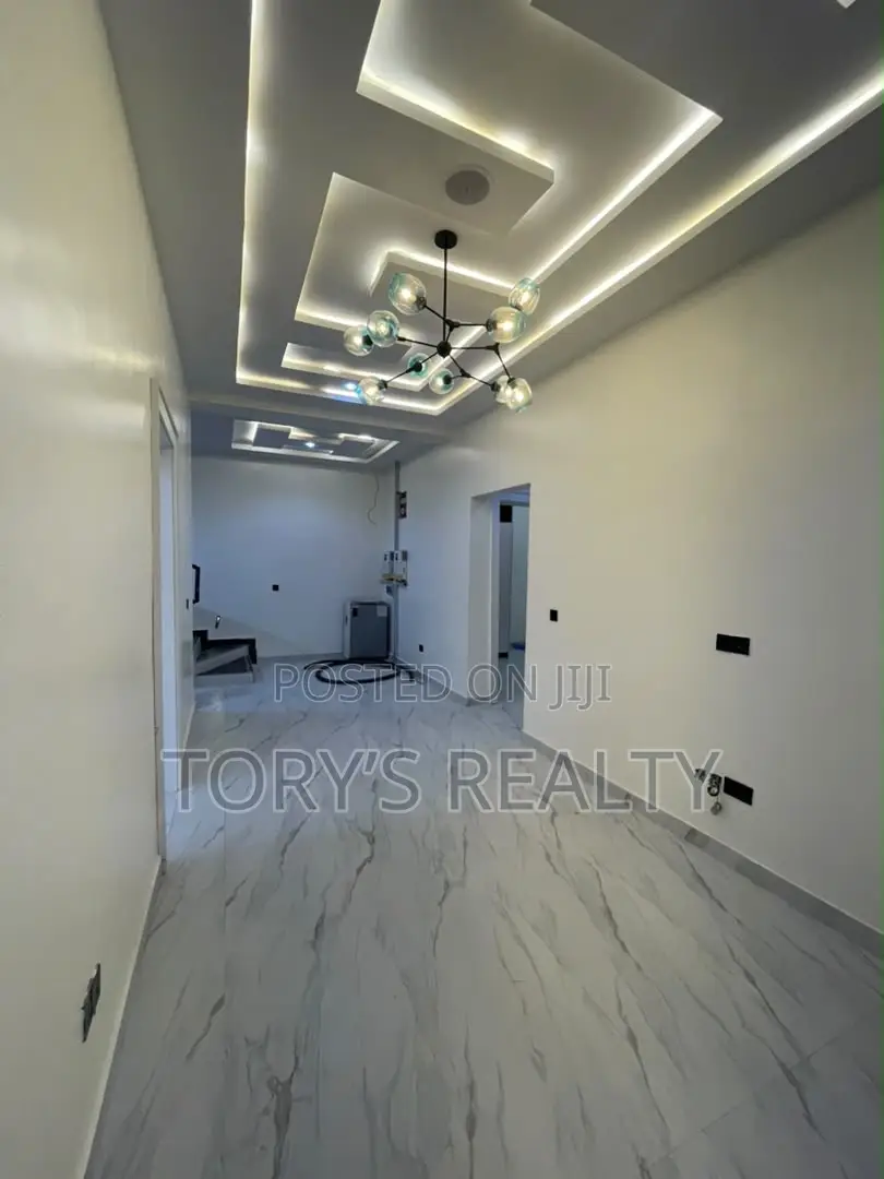 4bdrm Duplex in Ikate for sale in Ikate