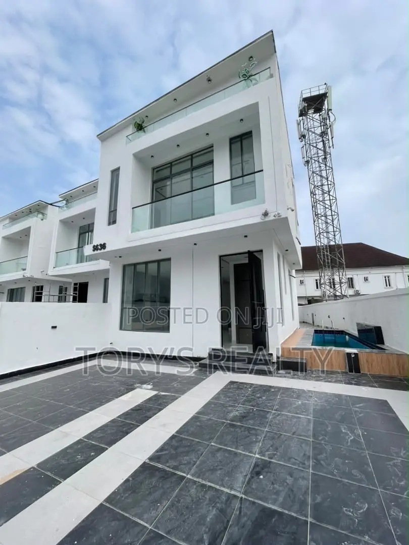 4bdrm Duplex in Chevron for sale in Chevron